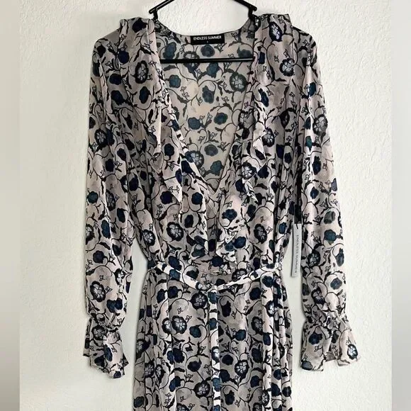 Endless Summer Stella Floral Maxi - Picture 12 of 16